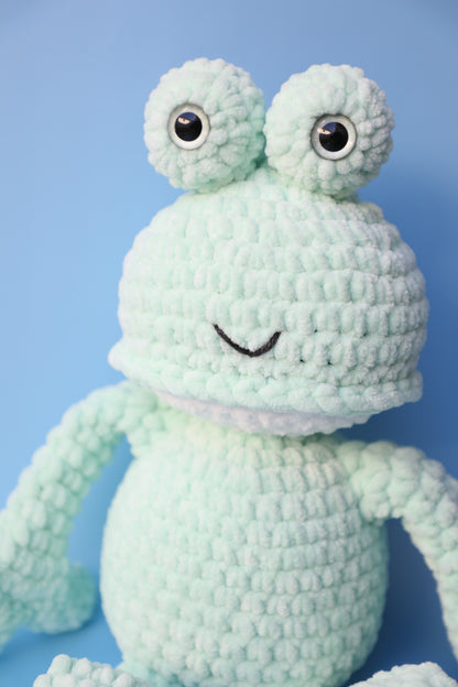 crochet frog